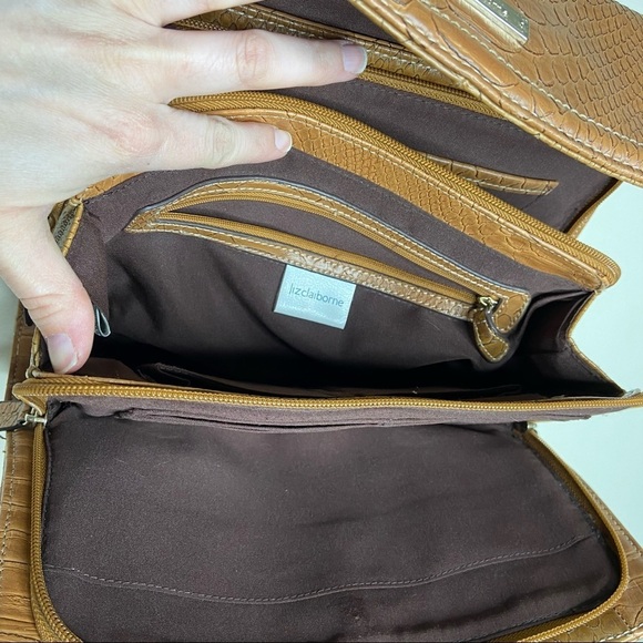 Liz Claiborne Reptile Print Expanding Purse Bag - Picture 9 of 13